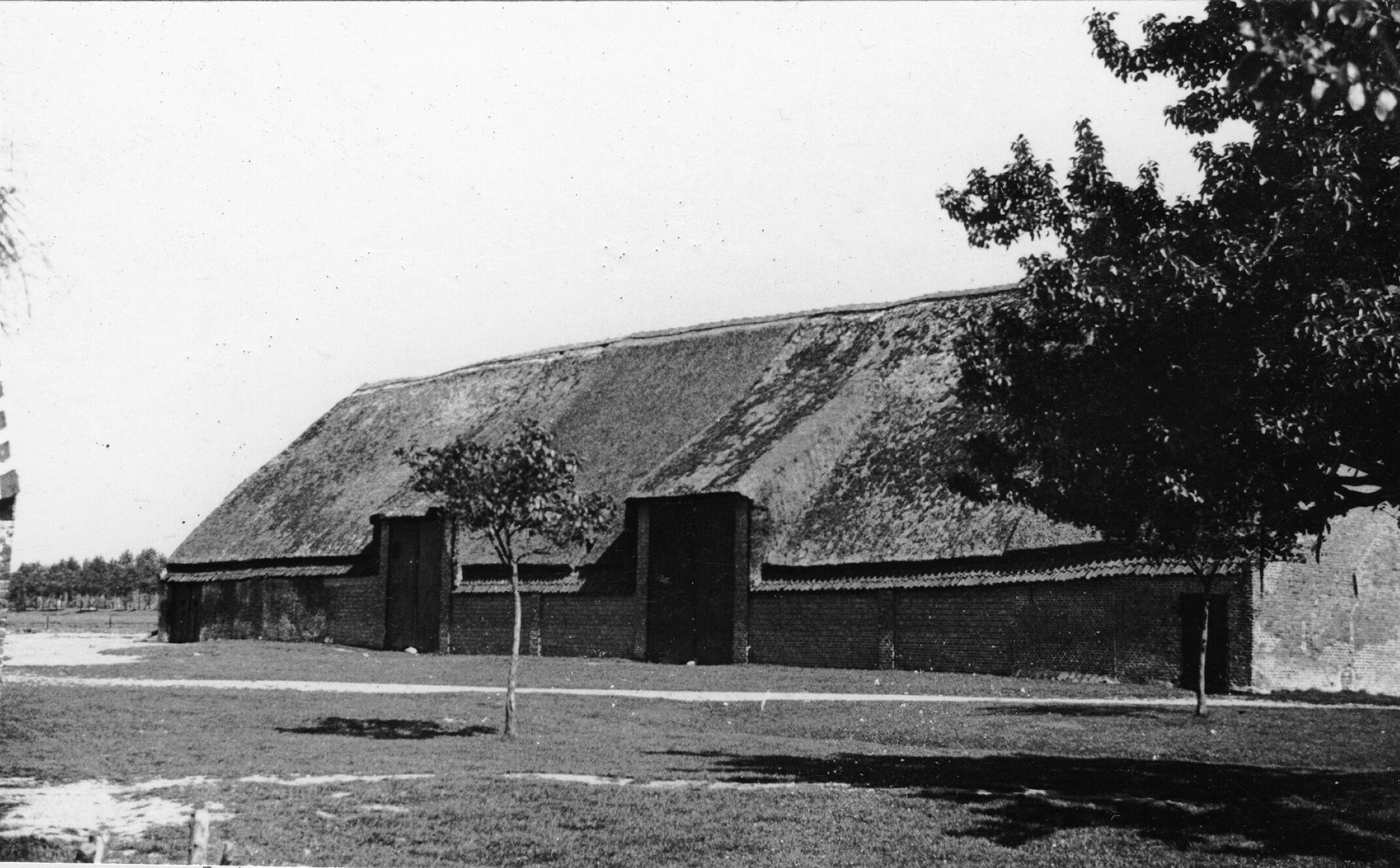 Landbouwschuur, Nieuwvliet, 1936 (zwart-wit foto)