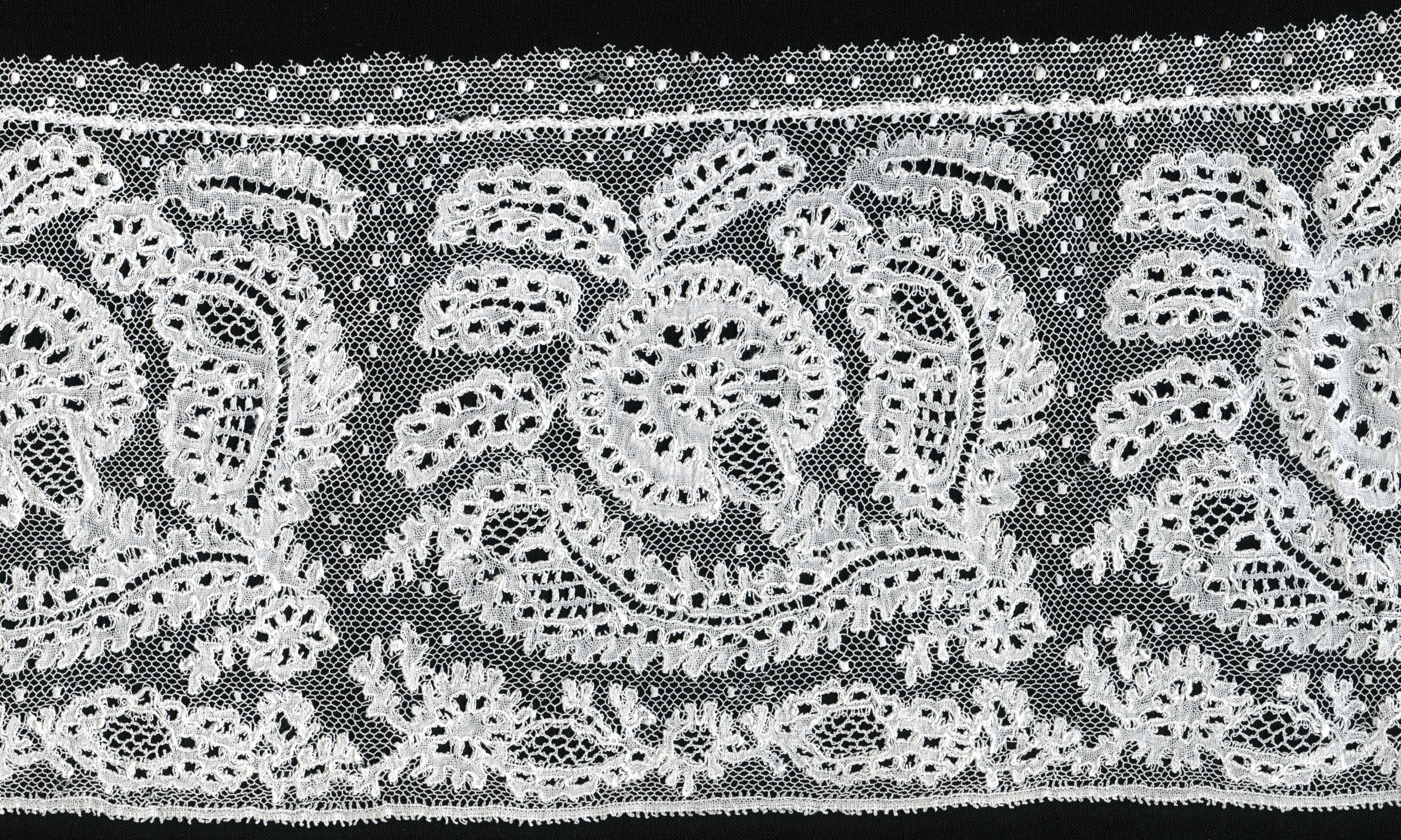 Strook Rijselse kloskant (staal (monster))