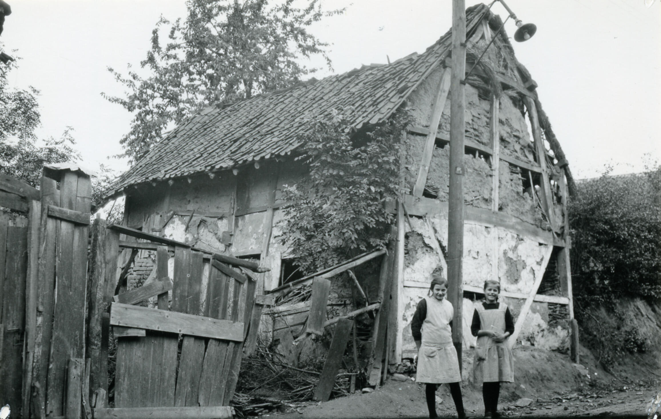 Schuur, Stein, 1930-1940 (zwart-wit foto)