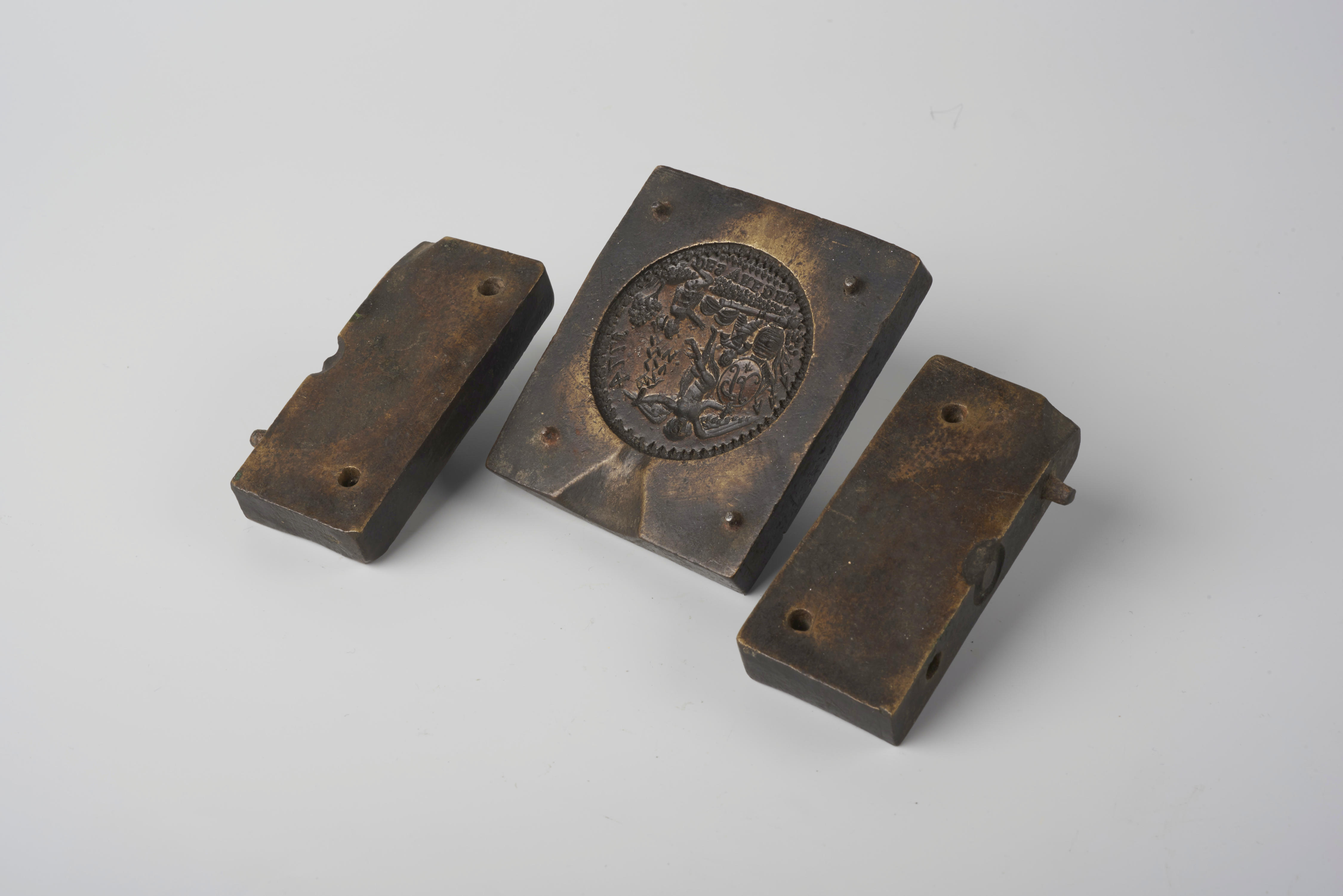 Tingietersvorm voor knopen, circa 1774