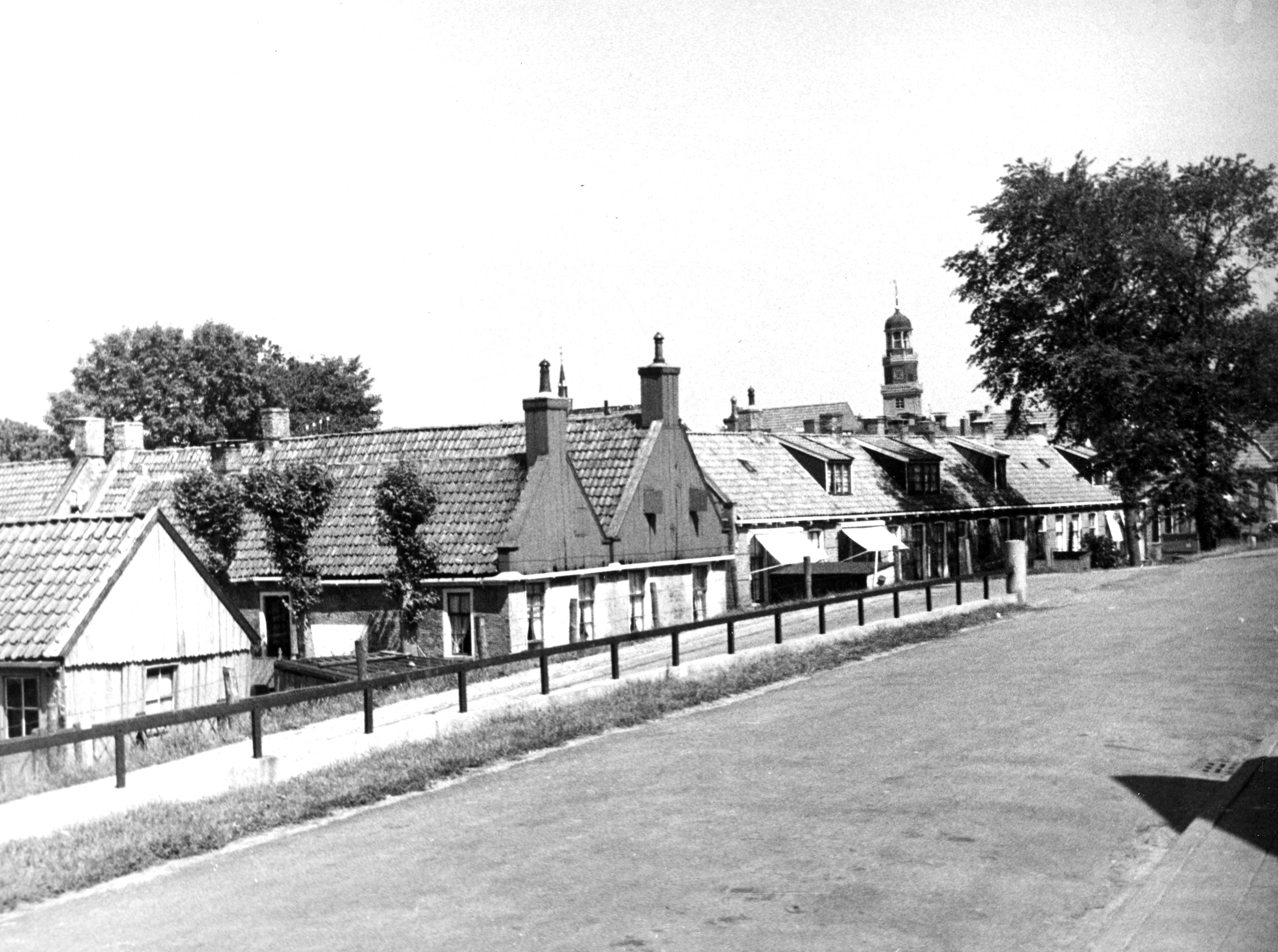 Dorpsgezicht, Lemmer, 1942 (zwart-wit foto)