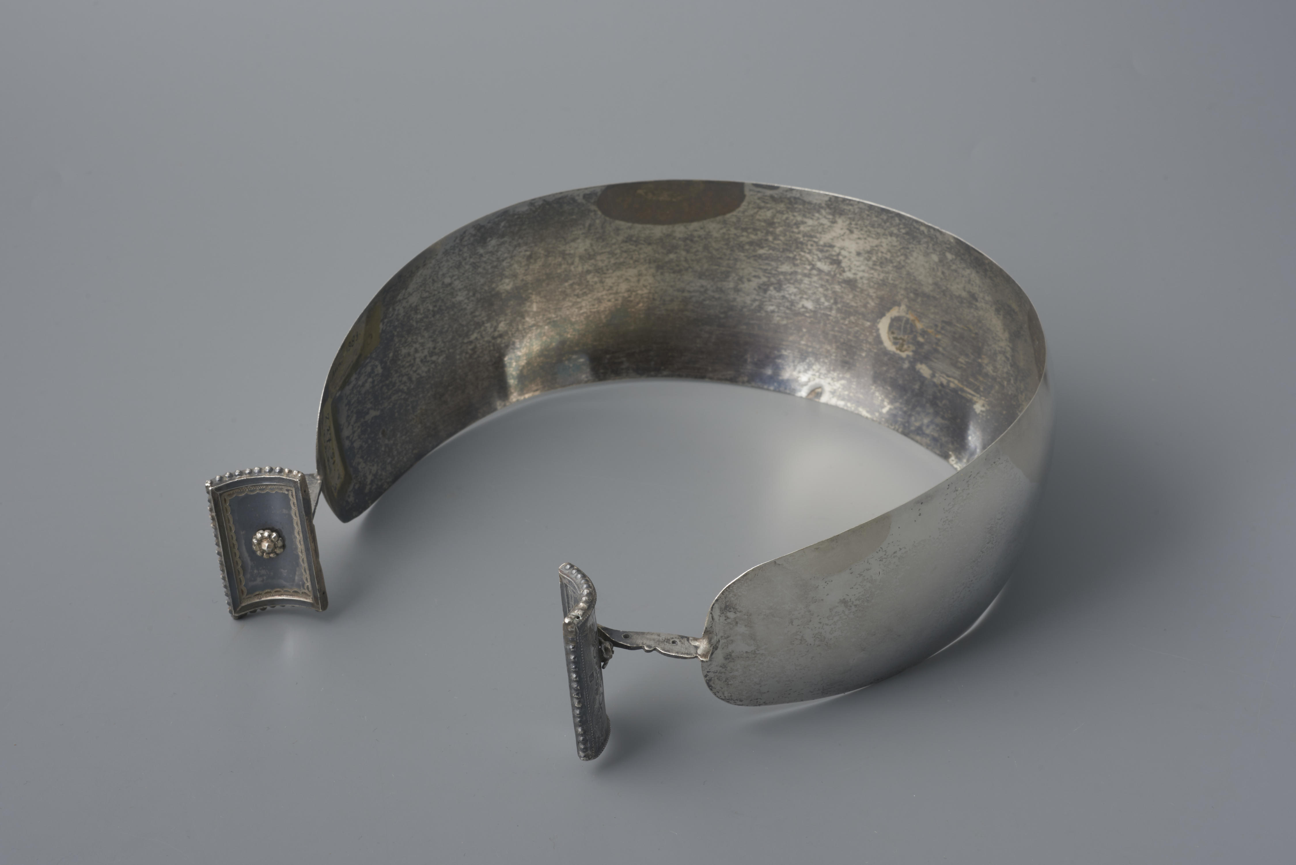 Zilveren oorijzer, Noord-Scharwoude, 1883