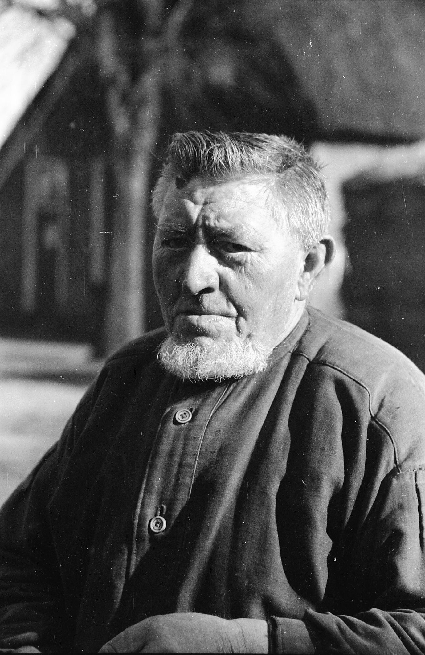 Dhr. Zwiers uit Hooghalen, 1944 (zwart-wit negatief)