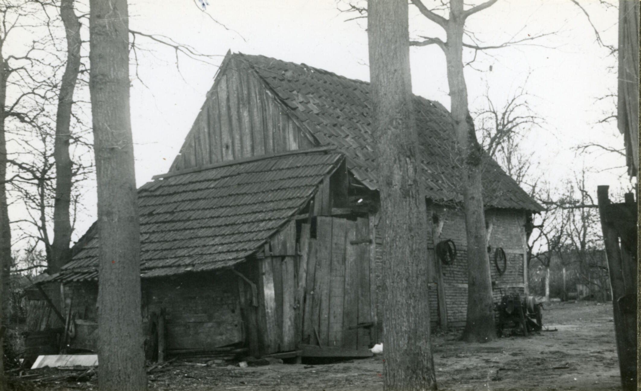 Schuur, Berghum, 1939 (zwart-wit foto)