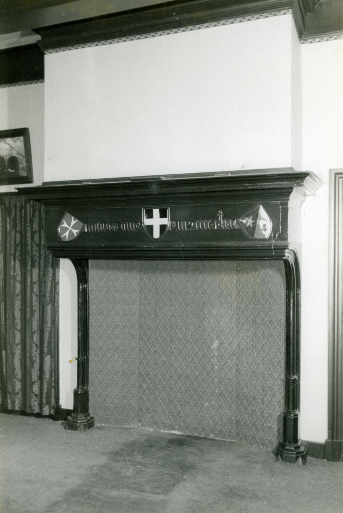 Schouw, afkomstig uit klooster Wijtwerd, Usquert, 1944 (zwart-wit foto)