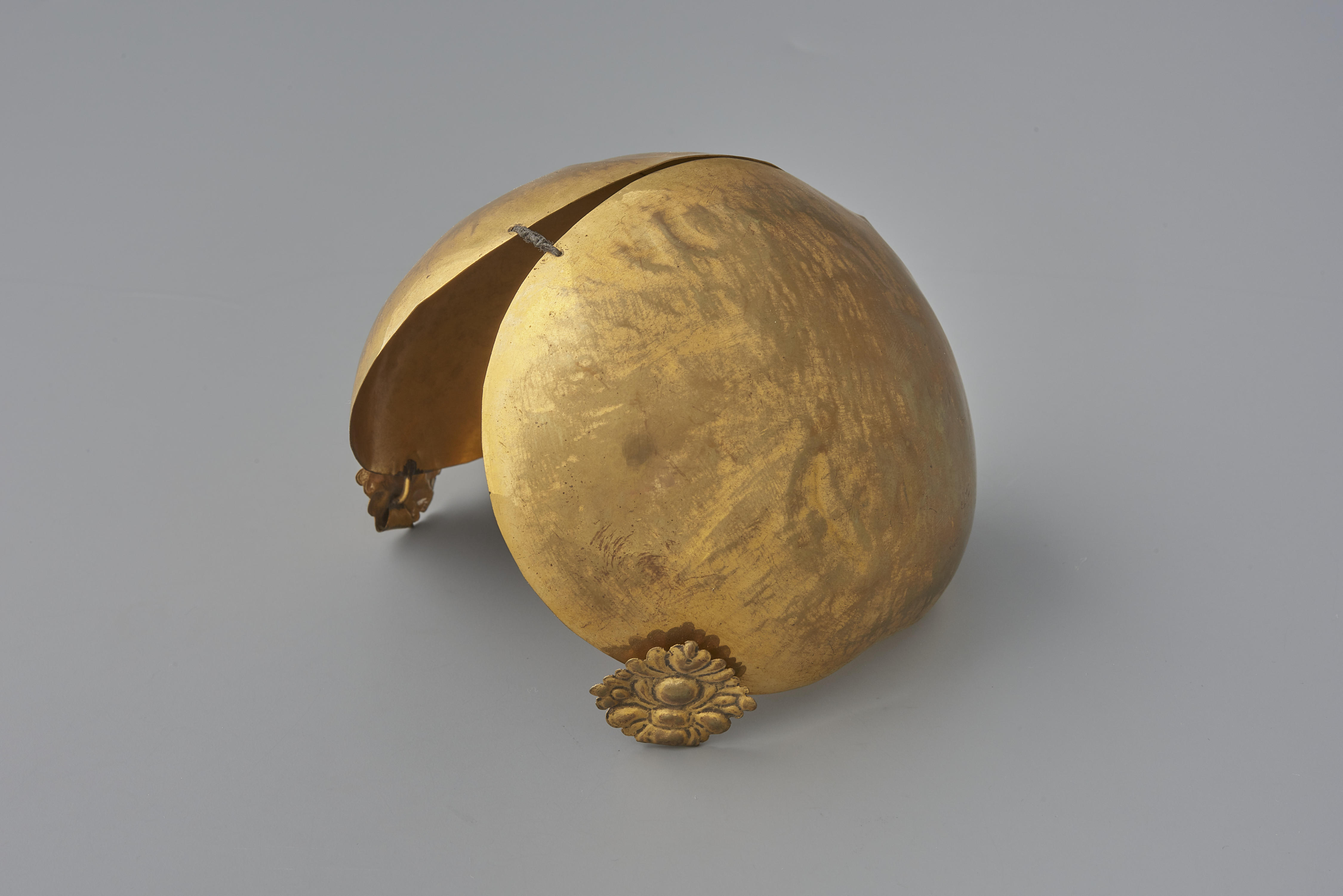 Messing oorijzer voor een pop, Friesland