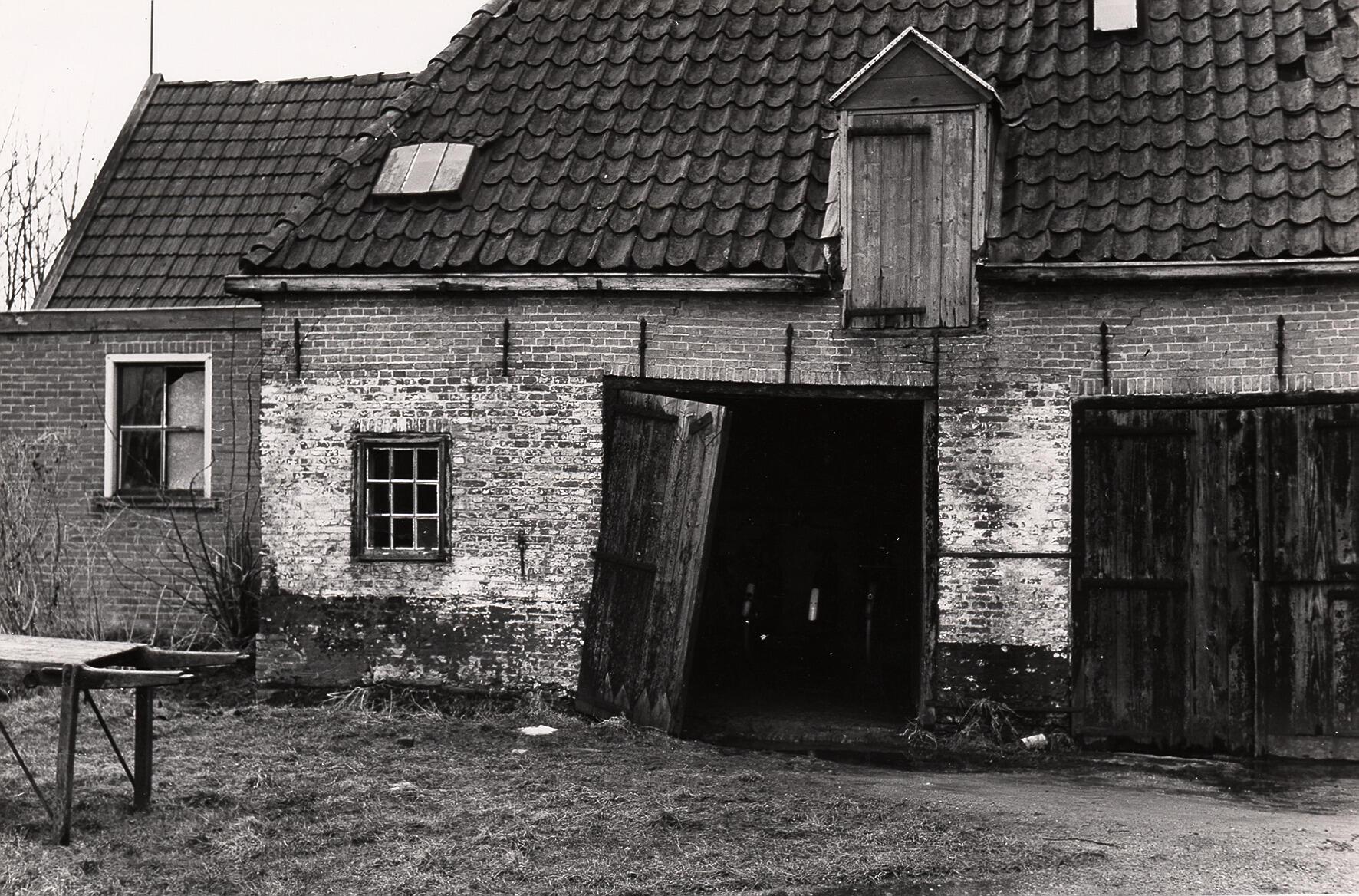 Touwslagerij van Klaas Eabeles, Drachten, 1956 (zwart-wit foto)